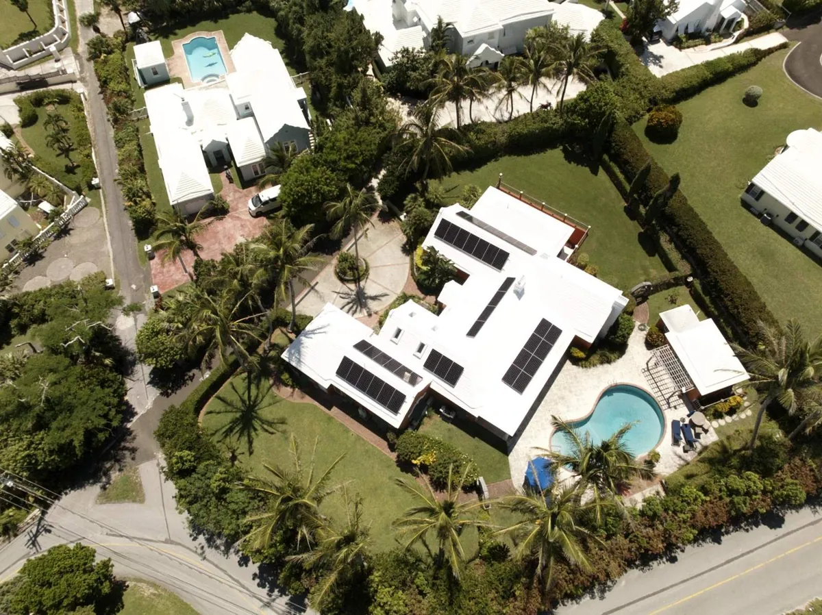 A Bermuda home with Maxeon panels placed along the roof